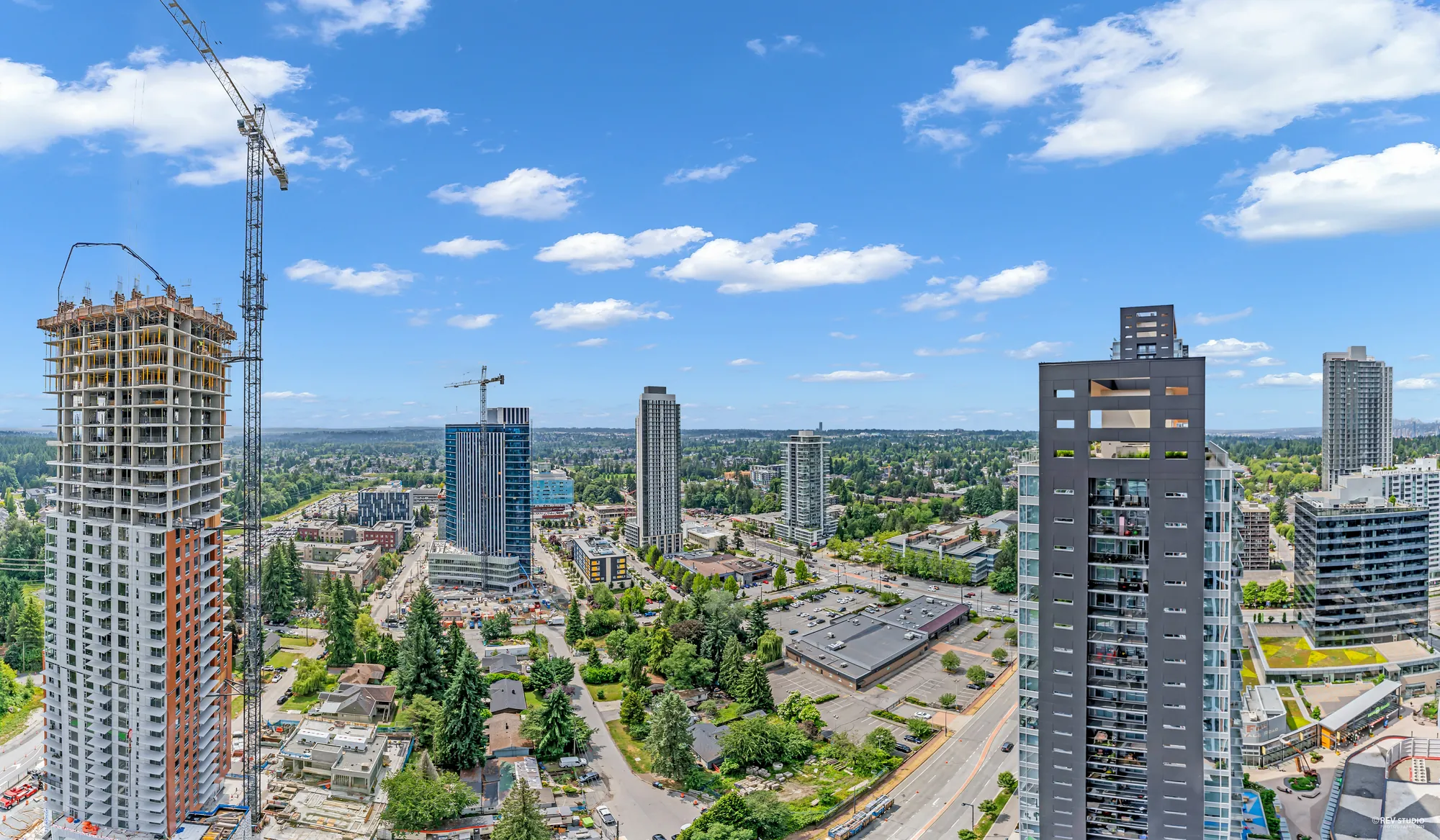 Panorama south from the 28th floor over Surrey City Centre